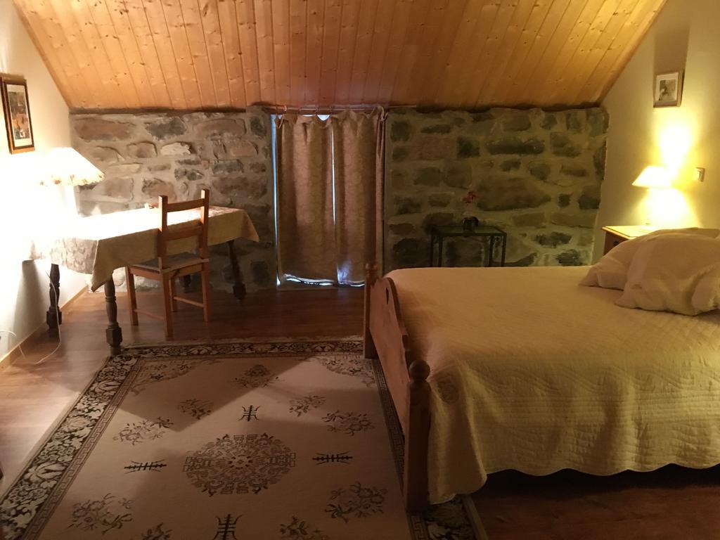 Ciel D'Ardeche Bed & Breakfast Lachamp-Raphael Exterior photo
